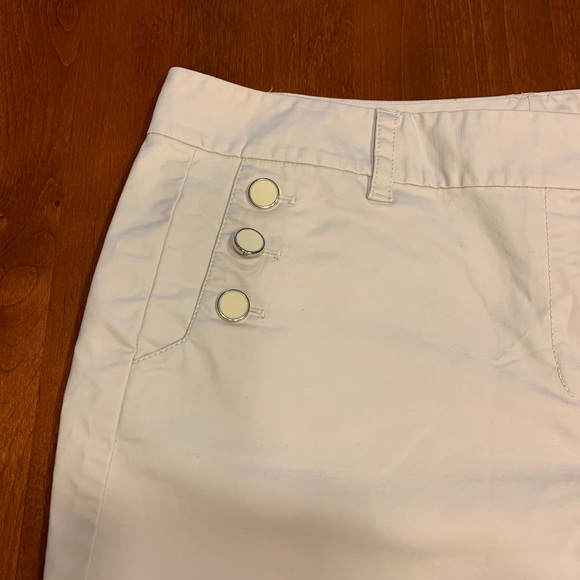 Ann Taylor Shorts - Picture 2 of 4